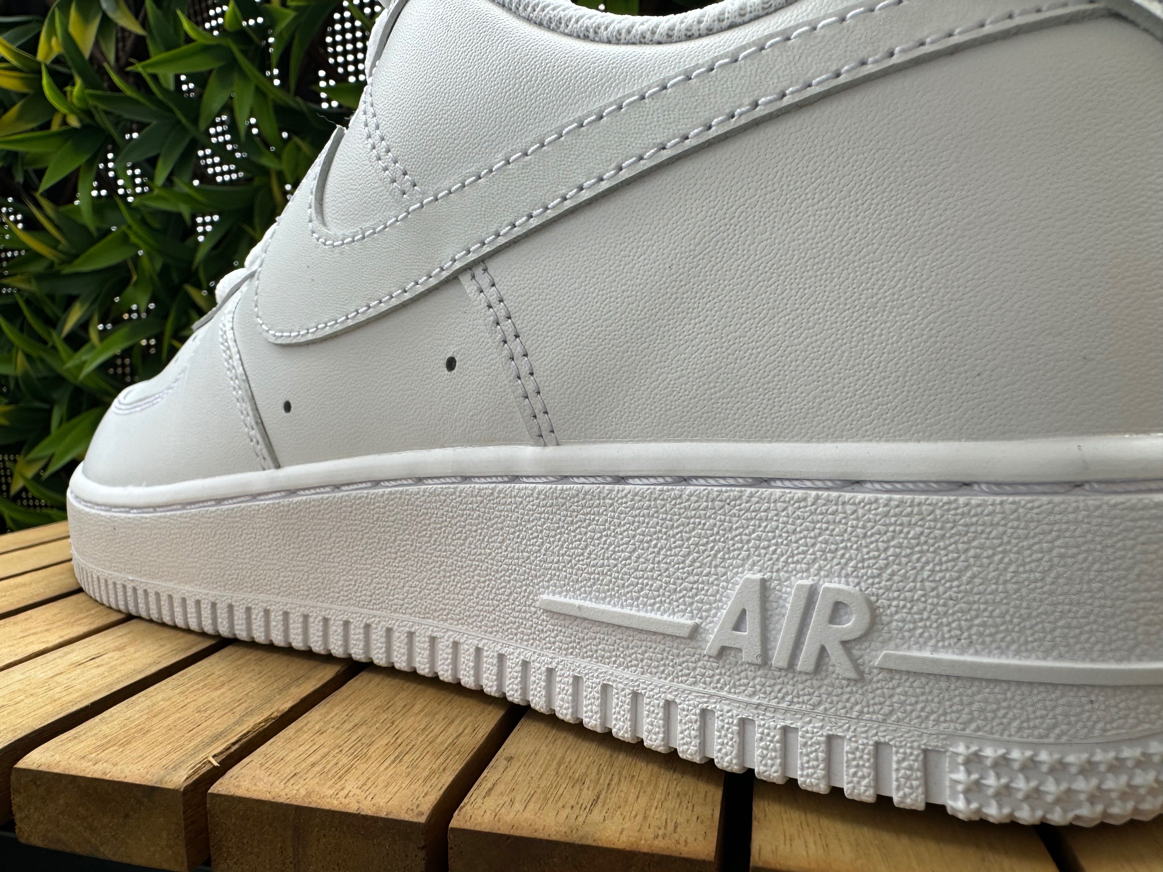 Buty Nike Air Force 1 Low '07 White r. 44