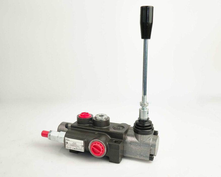 Гидрораспределитель болгарский подъема кузова на самосвал ГАЗ,ЗИЛ