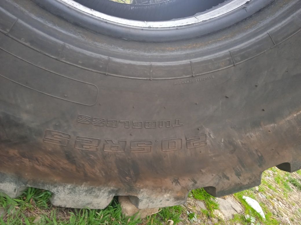 Opona 20.5R25 Goodyear Unisteel Radial 80%