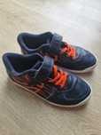 Buty sportowe r. 33