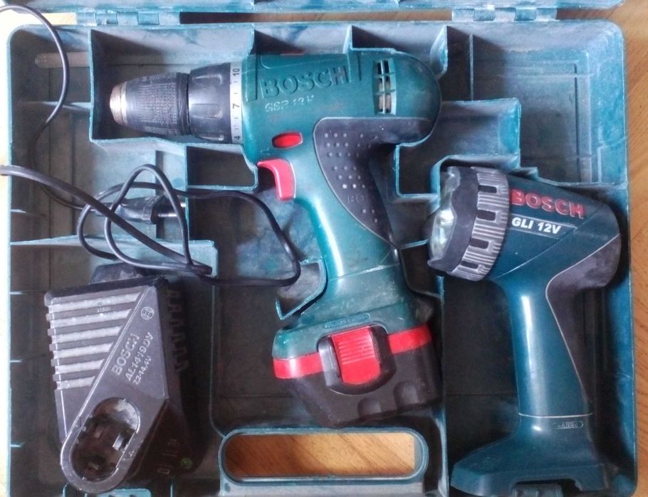 набор bosch gsr 12v шуруповерт дрель фонарь bosch gli 12v