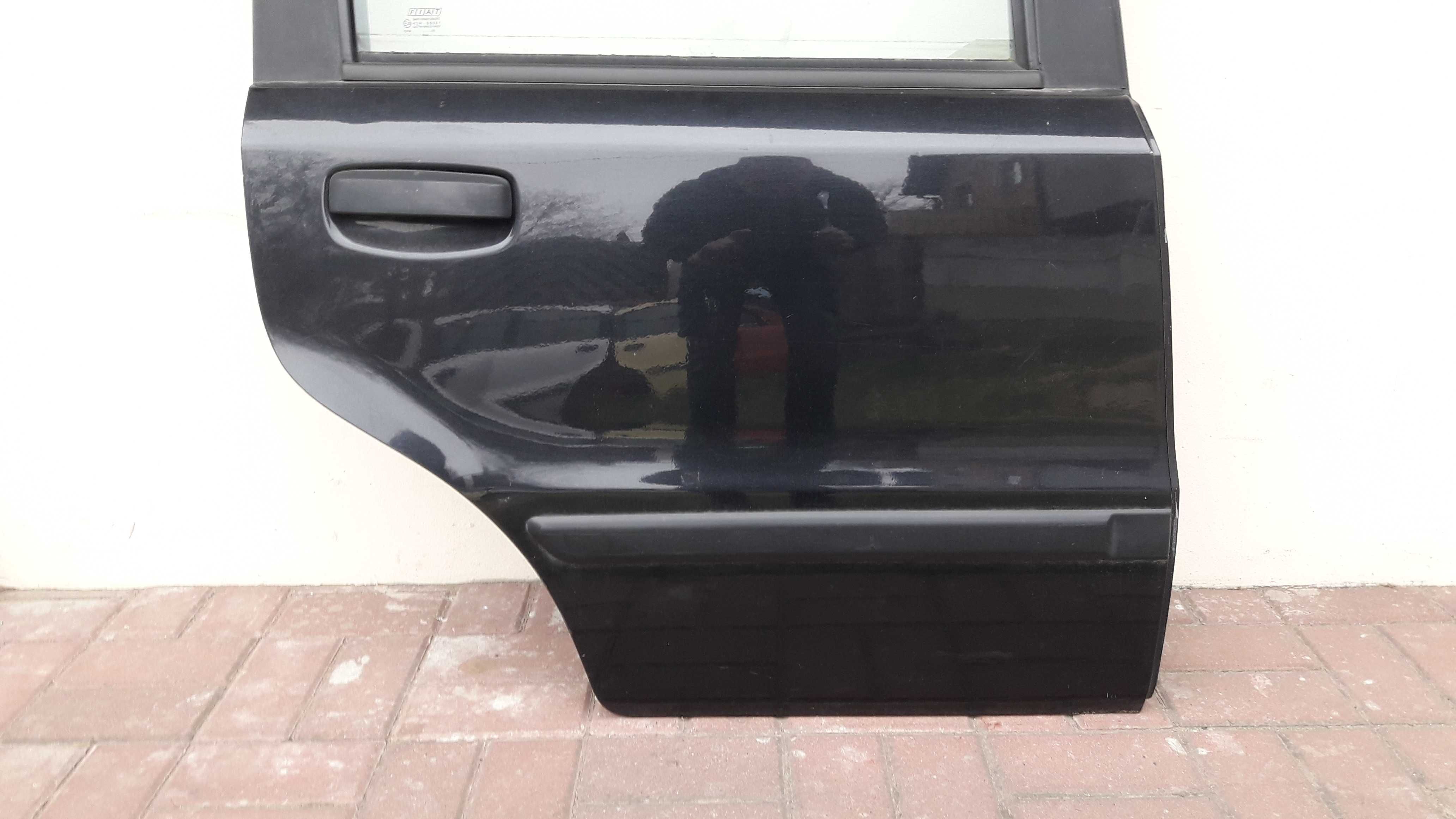 DRZWI TYŁ TYLNE PRAWE do Fiat Panda II kod lak. 601F pasują od 03-12 r