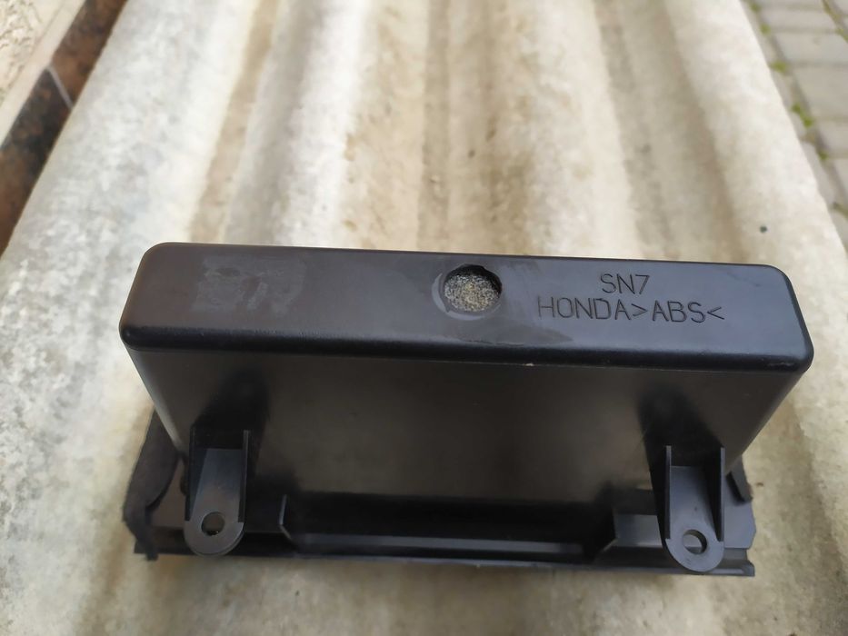 Бардачок (полка передней консоли) хонда аккорд 5