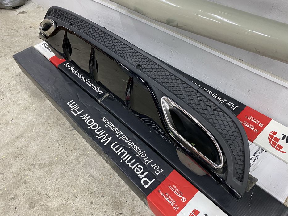 Дифузор бампера w205 2014- з насадками