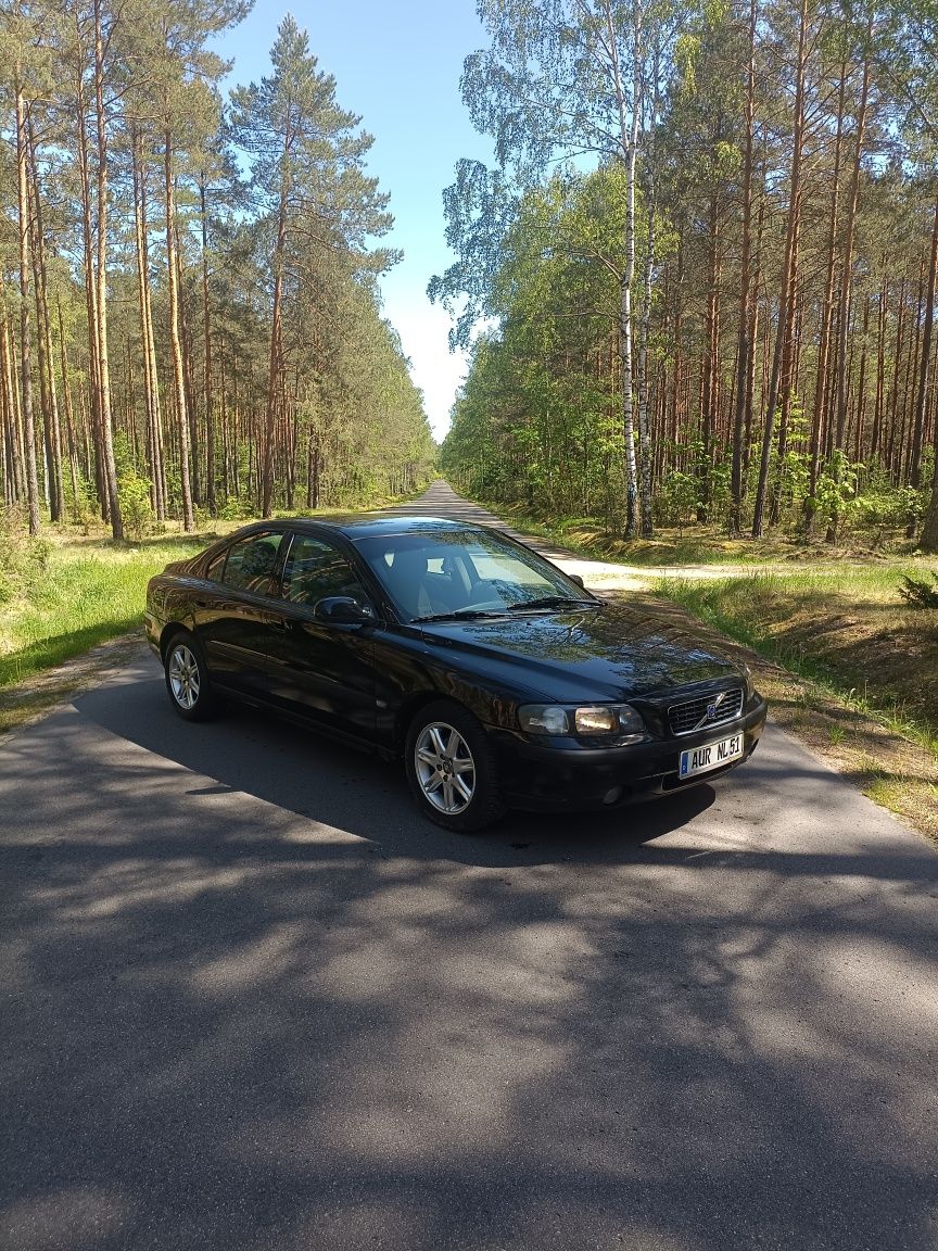 Sprzedam Volvo S60 2.4 benzyna