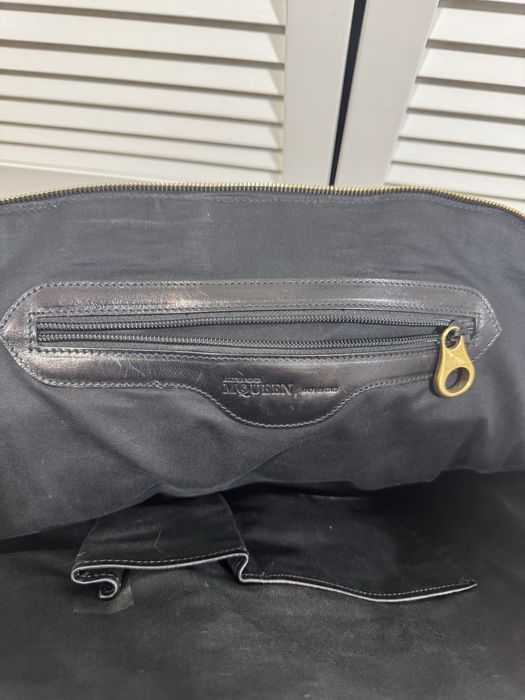 Оригінальна сумка Alexander McQueen