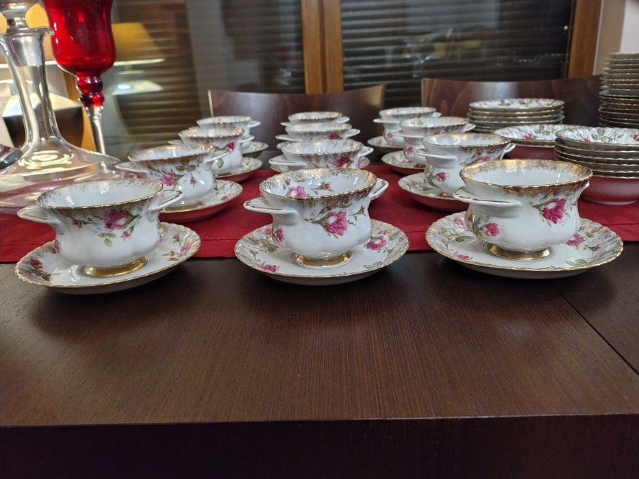 Serwis Obiadowy Porcelana Chodzież Iwona na 12 Osób