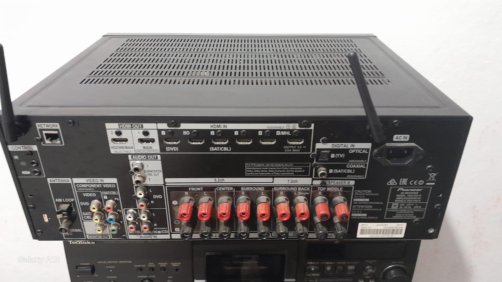 Amplituner kina domowego Pioneer  VSX 930 z pilotem stan bardzo dobry