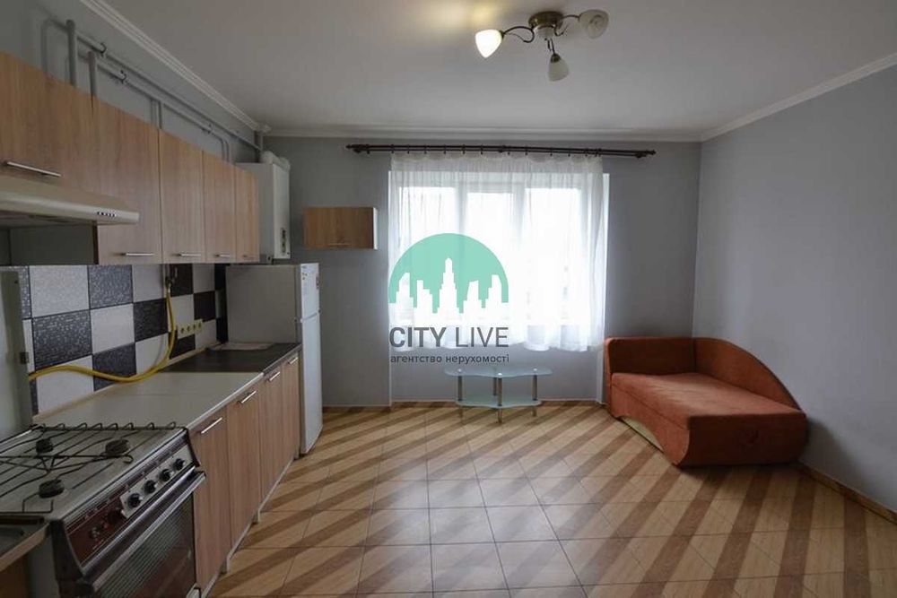 Продається 1-кімнатна квартира з ремонтом біля ТЦ Арсен (63)