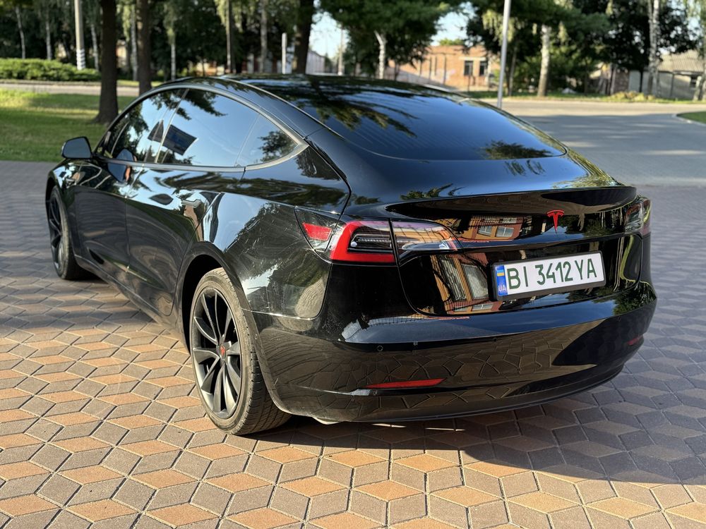 Tesla model 3 Dual motor