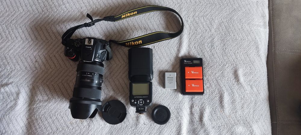Nikon D5600 + Acessórios