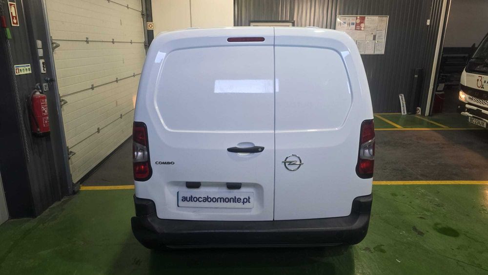 Opel Combo 1.5 CDTI - Salvado
