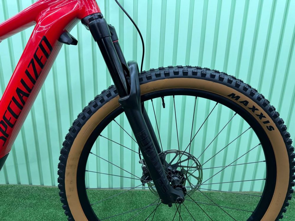 Електровелосипед Двухпідвісний 150mm S 29 Specialized Turbo Levo 2019