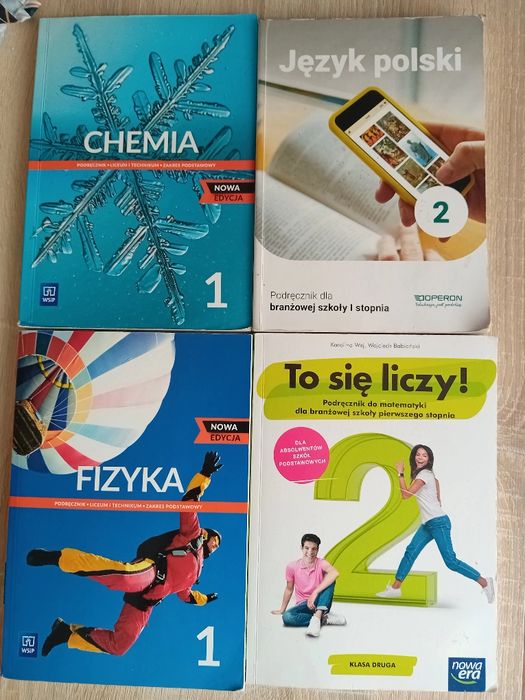 Książki szkolne zadbane