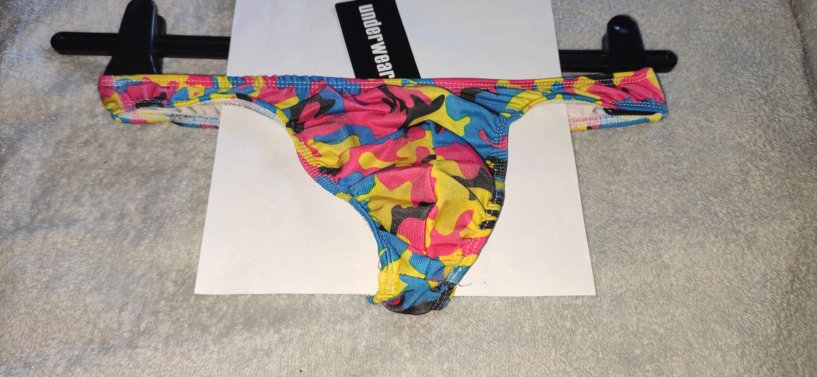 Stringi męskie push up