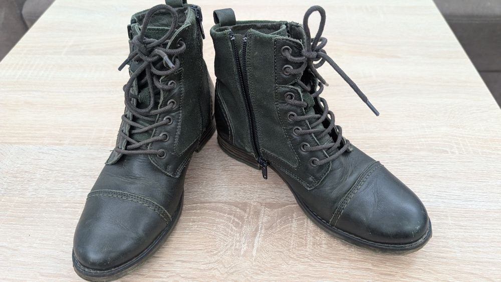 Жіночі шкіряні черевички на замку збоку