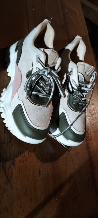 Sapatilhas novas 37