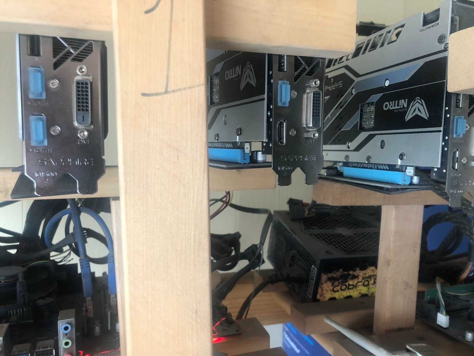 Продам видеокарты ,материнку,процецор  на 16 карт rx 480-580 Sapphire.