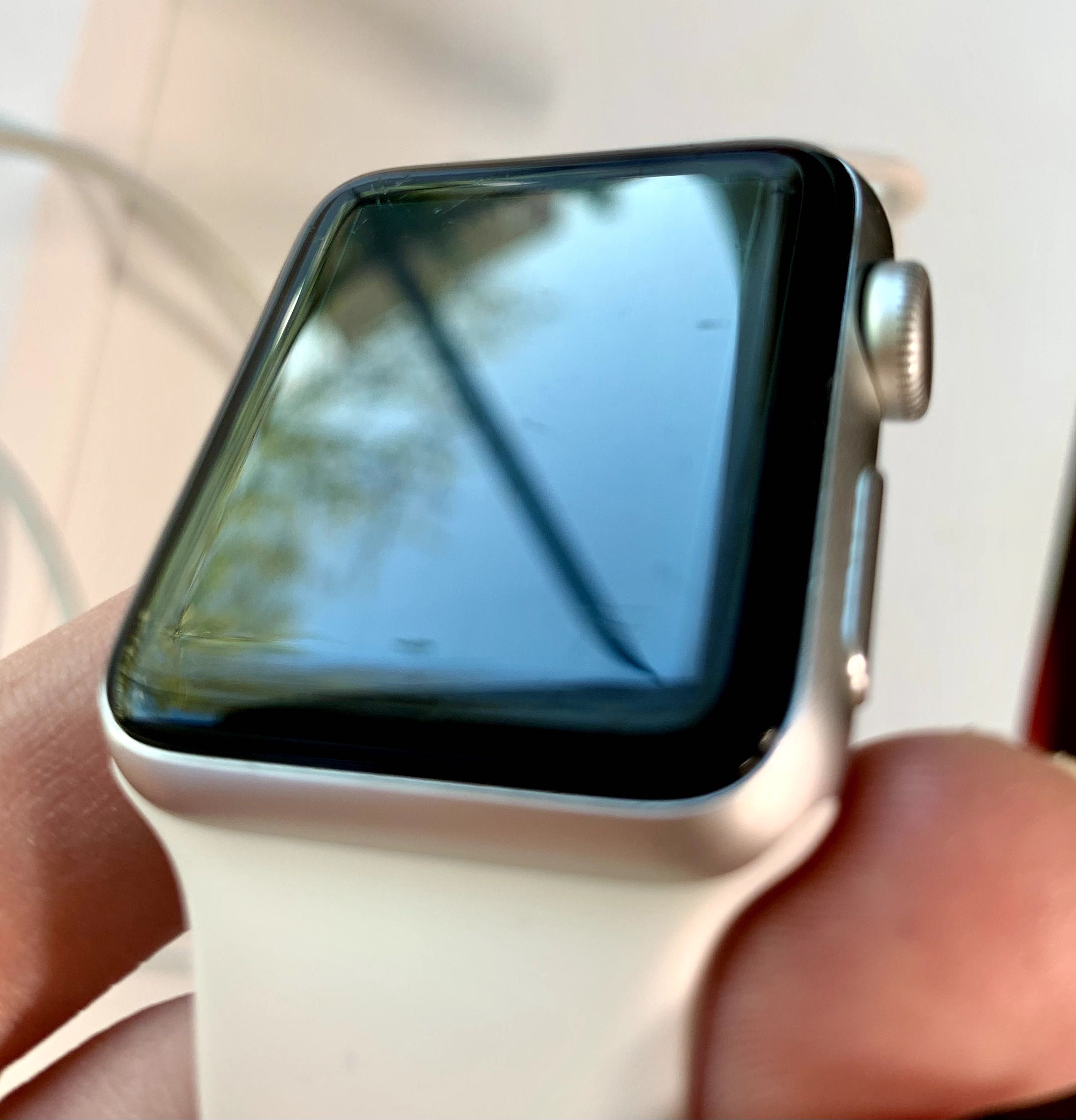 Apple Watch Series 3 часы годинник 38 мм Silver Aluminium GPS