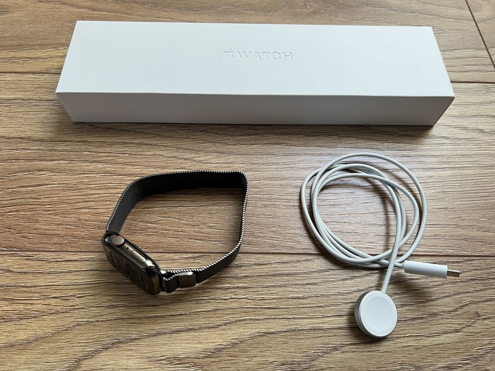 Apple Watch 7 - 45mm - cellular - graphite - stainless steel - F-VAT