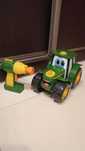 Zabawka traktor John Deere