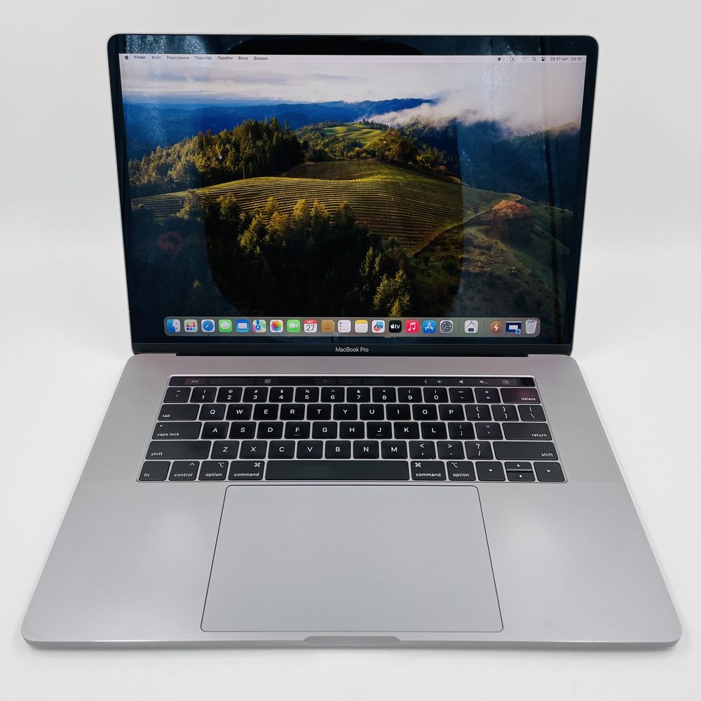 Apple Macbook Pro 15.4 2018 i7 32GB RAM 1TB SSD AMD IL5060