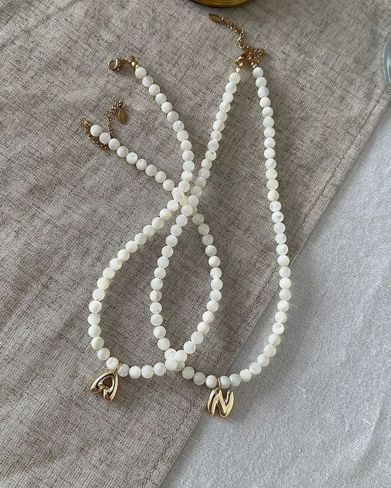 Намисто з пермамутру з літерою.Чокер .Ручна робота