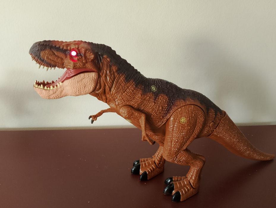Dinozaur interaktywny