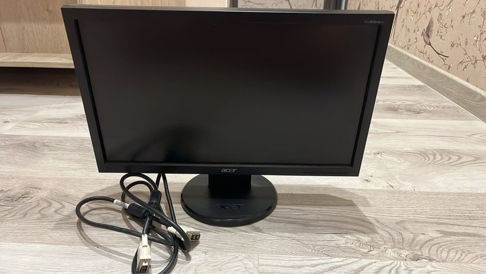 Монитор Acer V193HQV