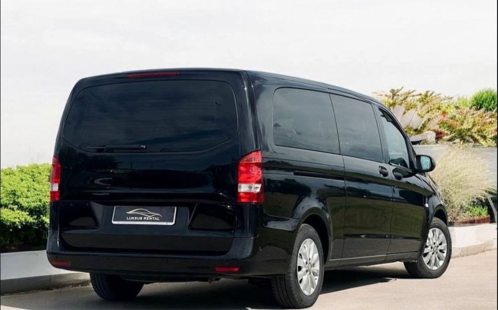 Wynajem busa Mercedes Vito Tourer -8 osobowy
