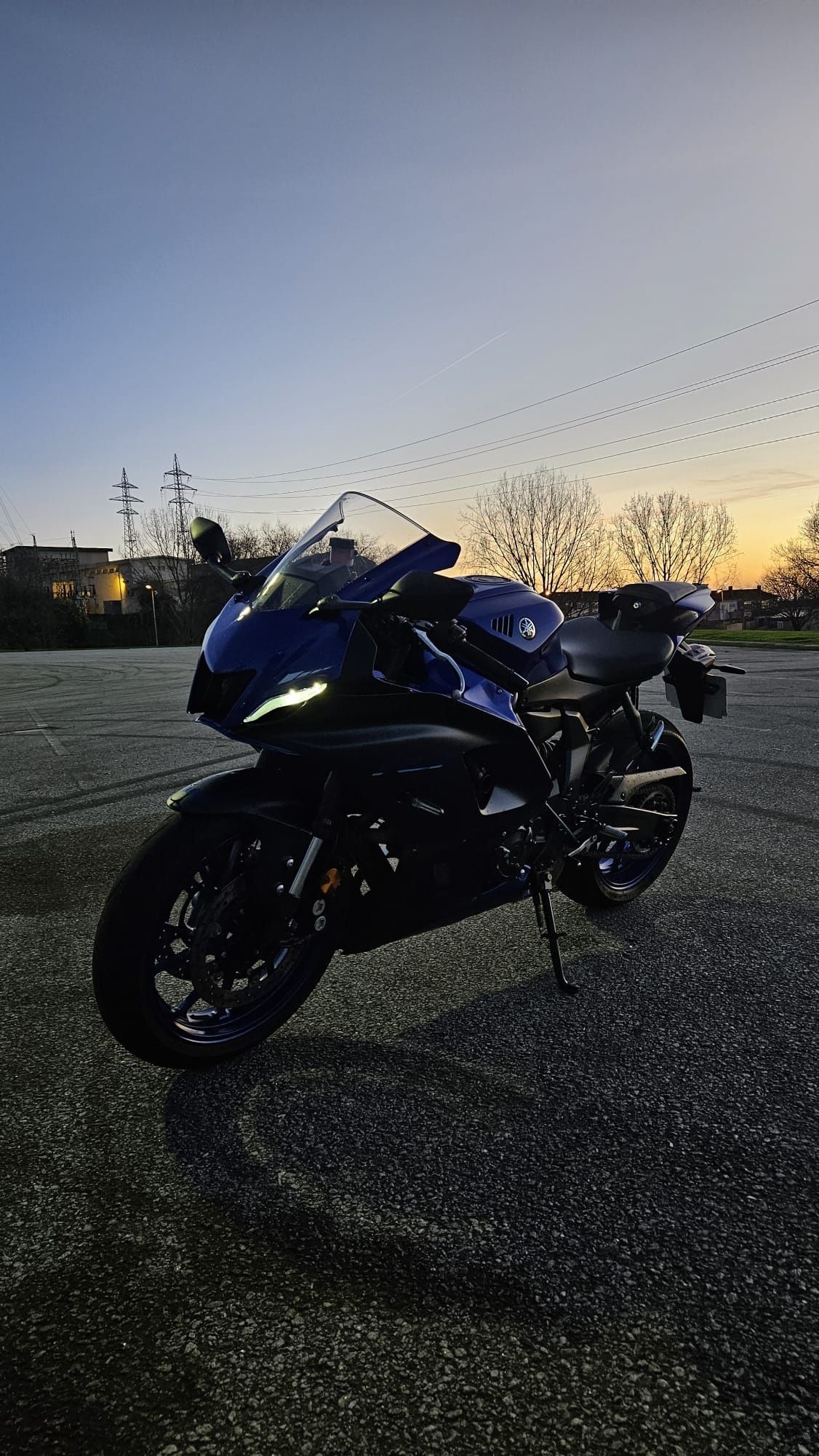 Yamaha R7 35Kw Icon Blue