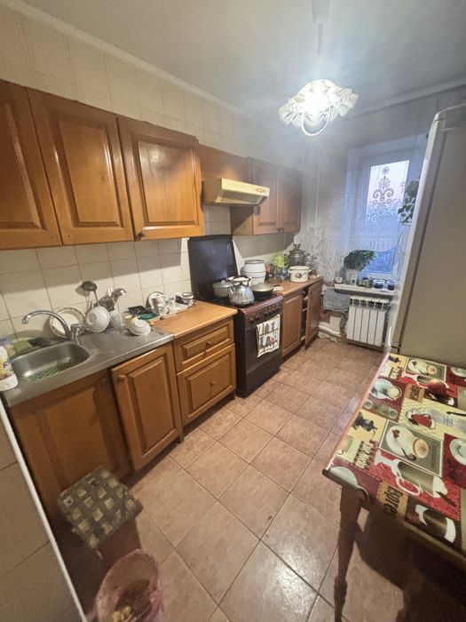 Оренда кімнати в 3 кімнатній квартирі