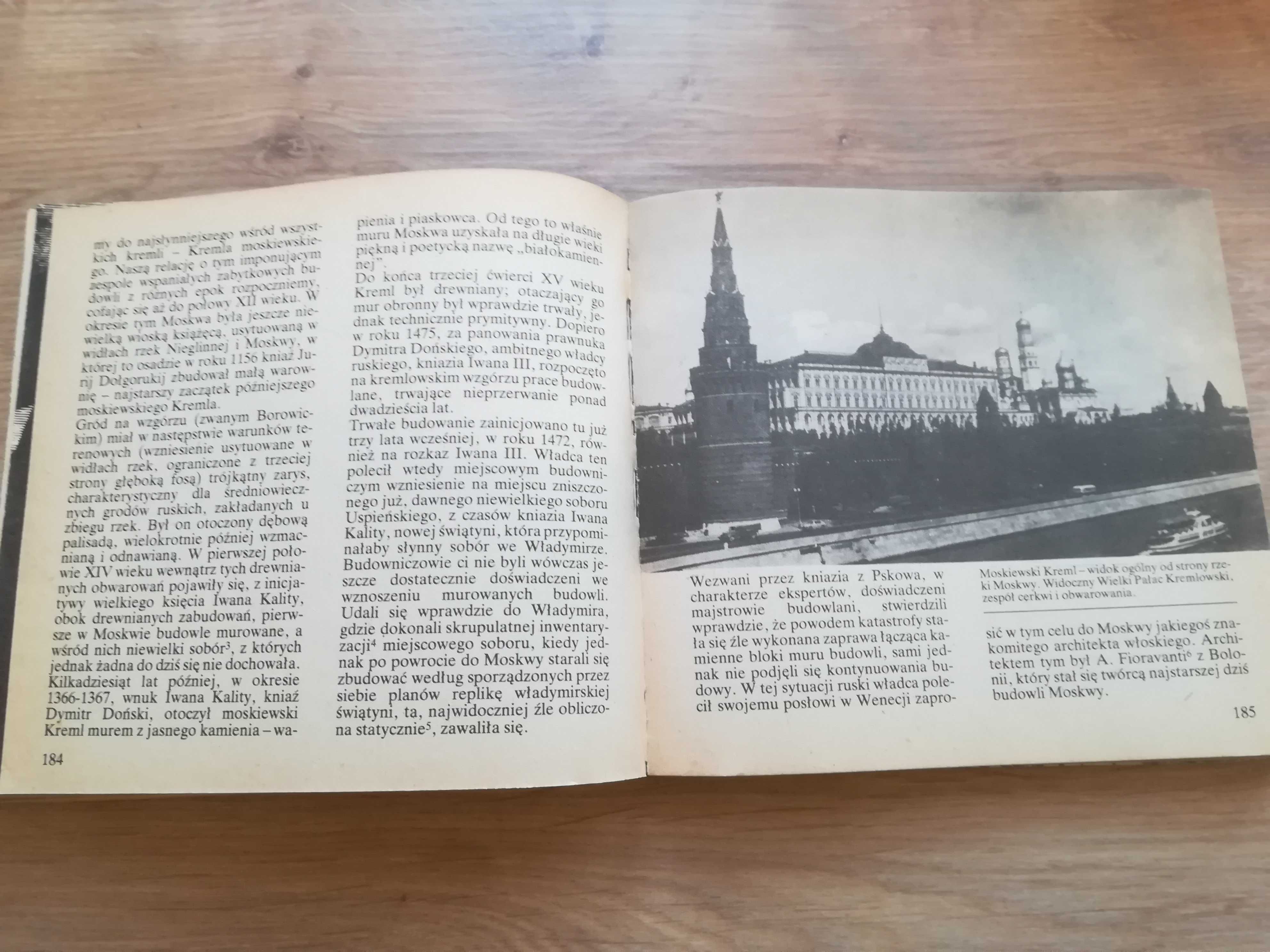 książka cuda architektury Witold Szolginia, 1985 r.
