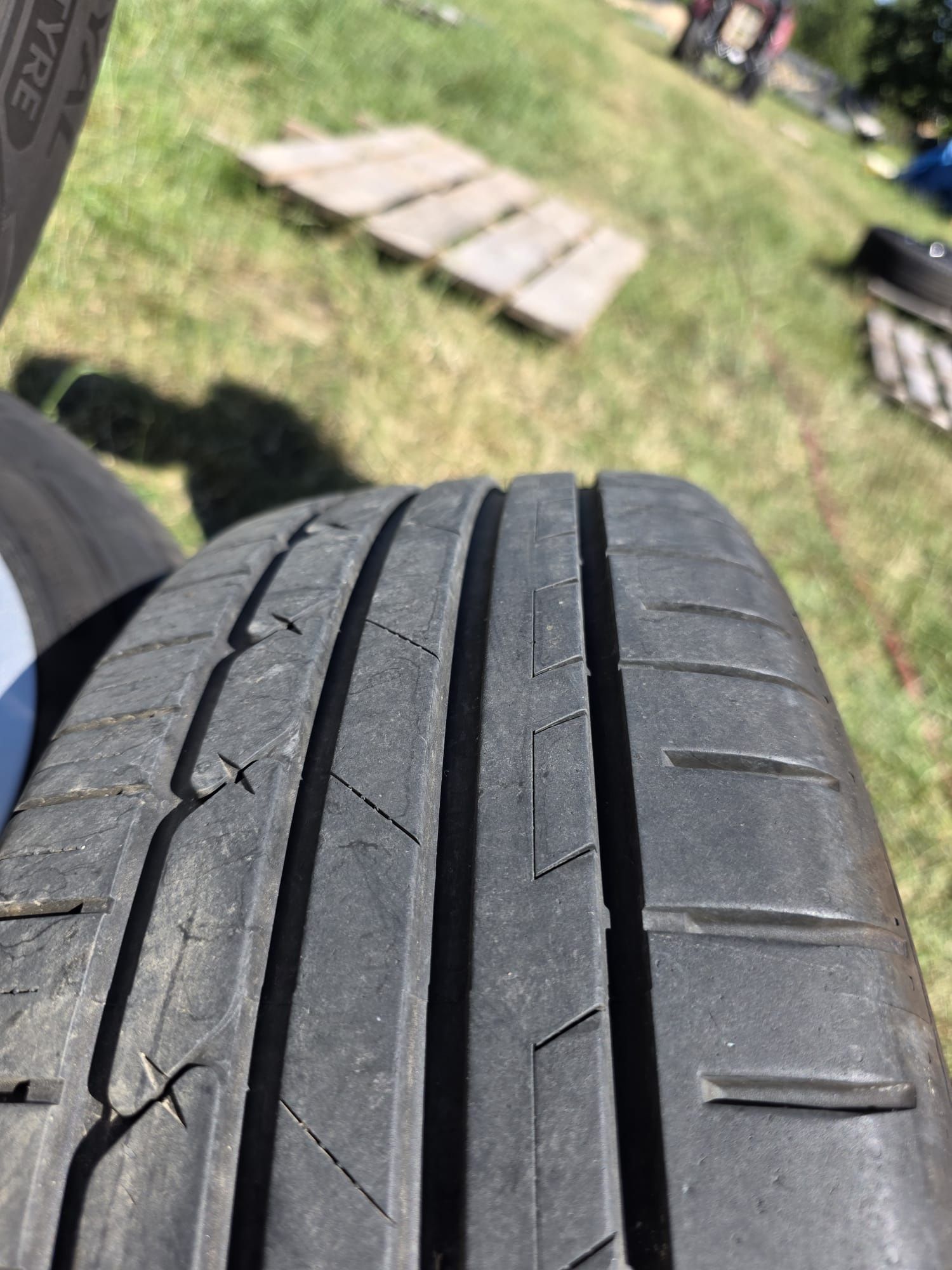 Kola 16. 5x110 Et 37. Otwor cen. 65mm. 6.5 j. Opony 22 rok