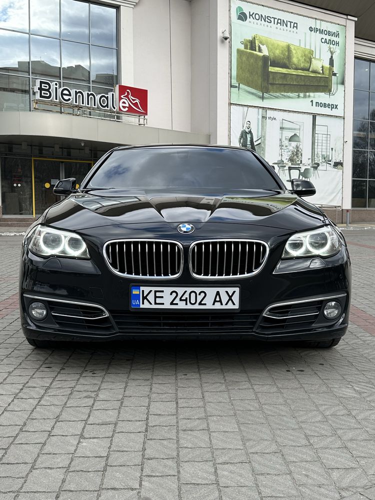 Продам официальный BMW 525 xDrive дизель , 218 л.с
