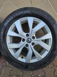 Oryginalne Felgi 17" Renault Captur 5x114.3 ET40+215.60.17 Continental
