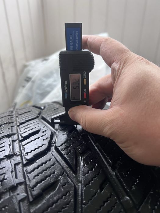Toyo 235 60 18 зима