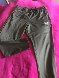 Spodnie firmy Under Armour