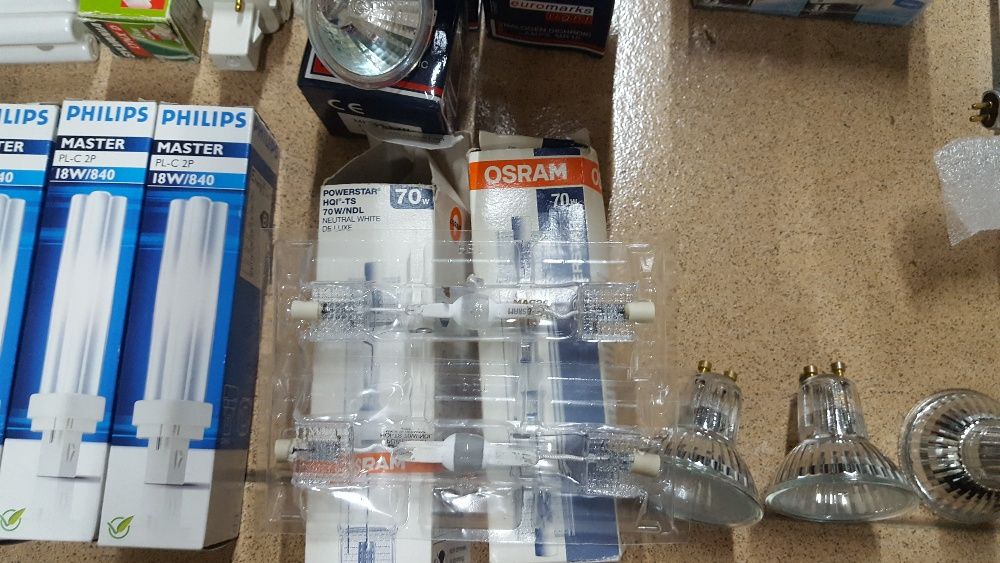 Kit lâmpadas de diversos tipos - Tudo a funcionar