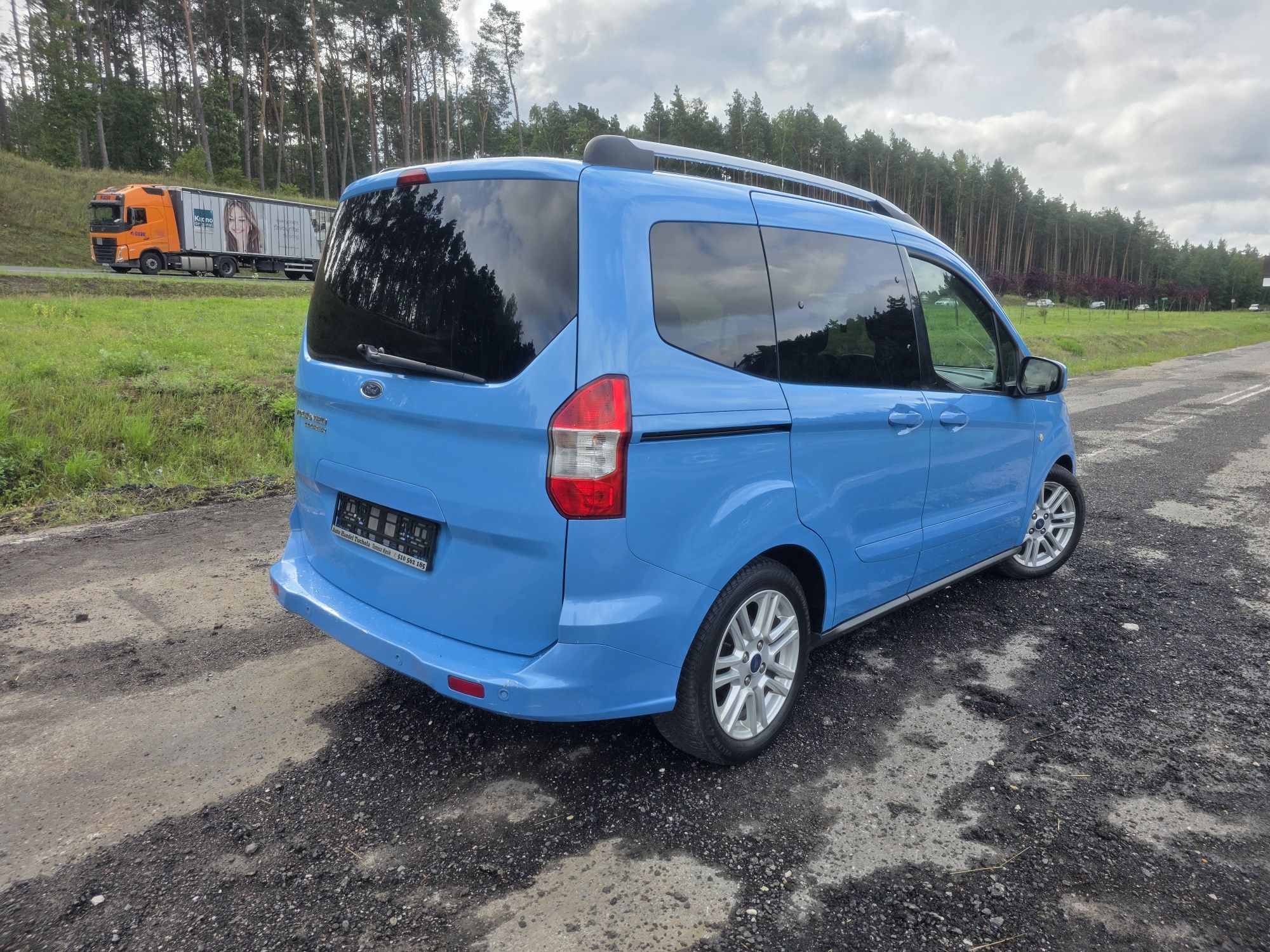 Ford TOURNEO Curier 1.5 TDCi ! Bogate wyposażenie ! z Niemiec !