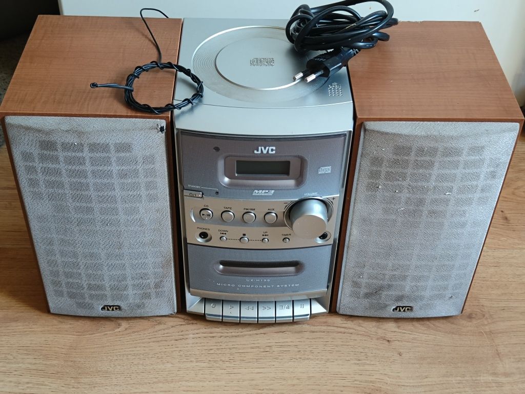 Stara Sprawna Wieża JVC CA-UXH100 MP3 AUX CD Kasety Radio