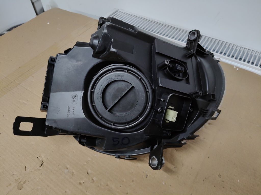 Lampa Mini Cooper Xenon skrętny R
