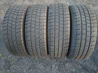 Opony 4szt. 225/70R15C Vredestein i Apollo