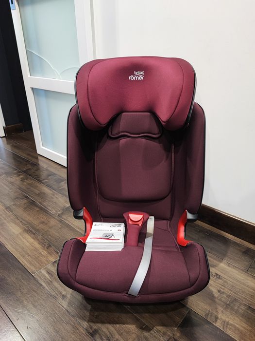 Автокрісло Britax Romer Advansafix IV M