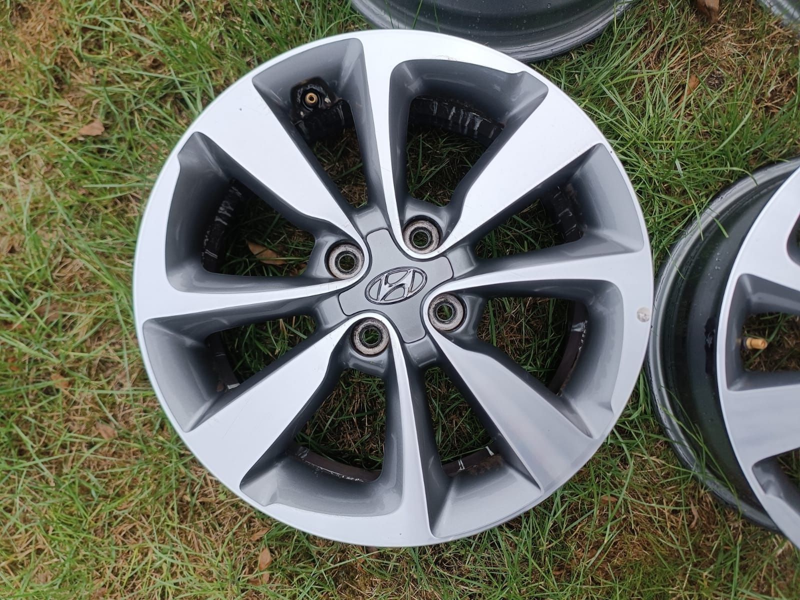 Alufelgi 16 Hyundai I20 Active I20 Kia TPMS 4x100 ET50