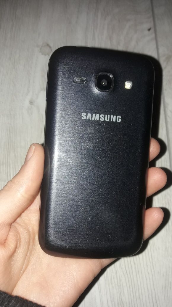 Samsung GALAXY ACE 3 GT-S7275R