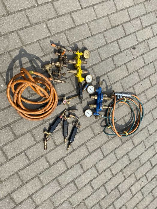 Palniki acetylenowe ,węże i zawory