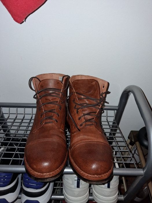 Botas em couro feitas Artesanalmente castanhas n/42 novas.