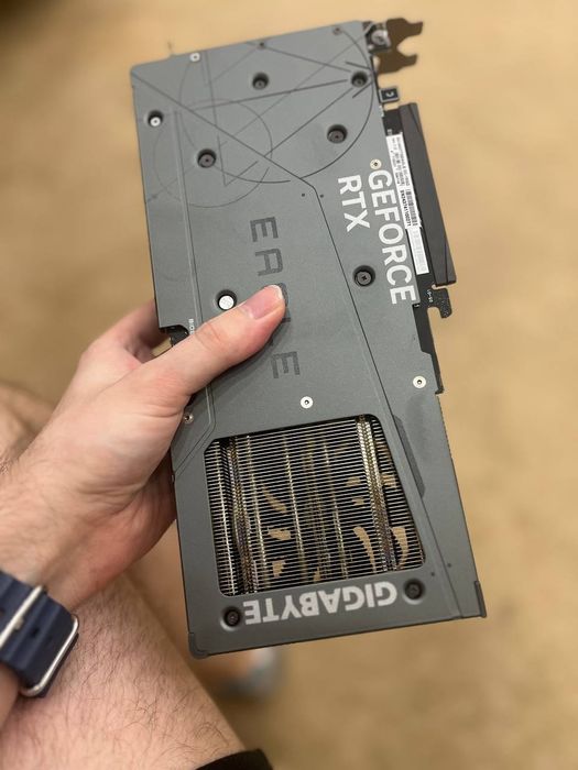 Відеокарта GIGABYTE GeForce RTX 4070 Ti SUPER 16GB