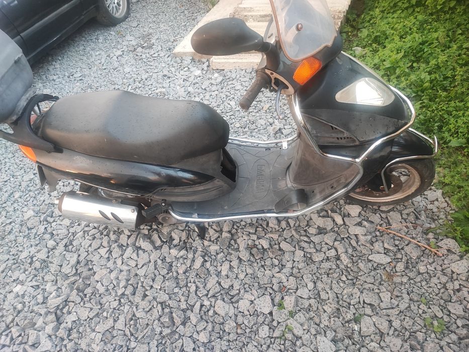 Корейський мопед в гарному стані 125 куб.см